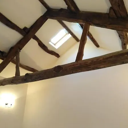 Upside Down In Settle. Stylish, And Cosy Holiday home