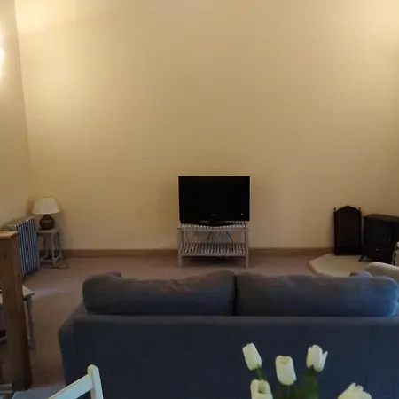 Upside Down In Settle. Stylish, And Cosy Holiday home