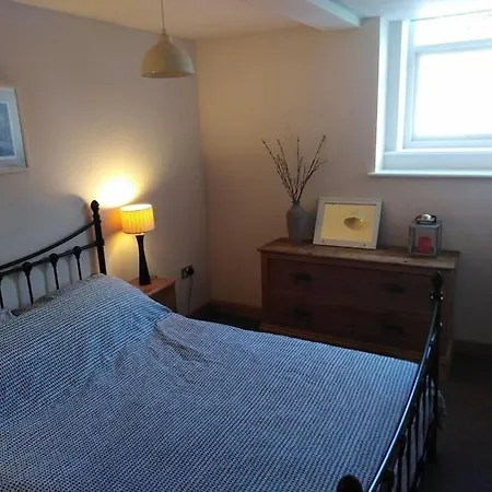 Feriehus Upside Down In Settle. Stylish, And Cosy Settle