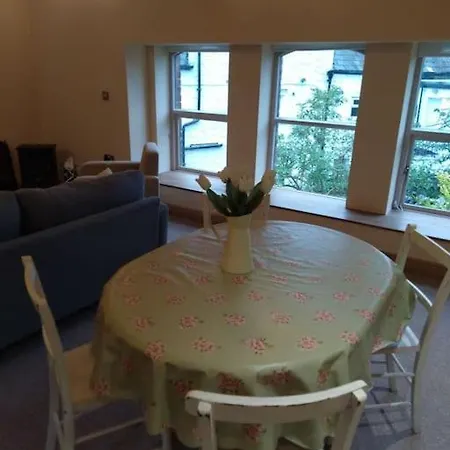 Feriehus Upside Down In Settle. Stylish, And Cosy *