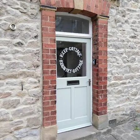 Upside Down In Settle. Stylish, And Cosy * Settle